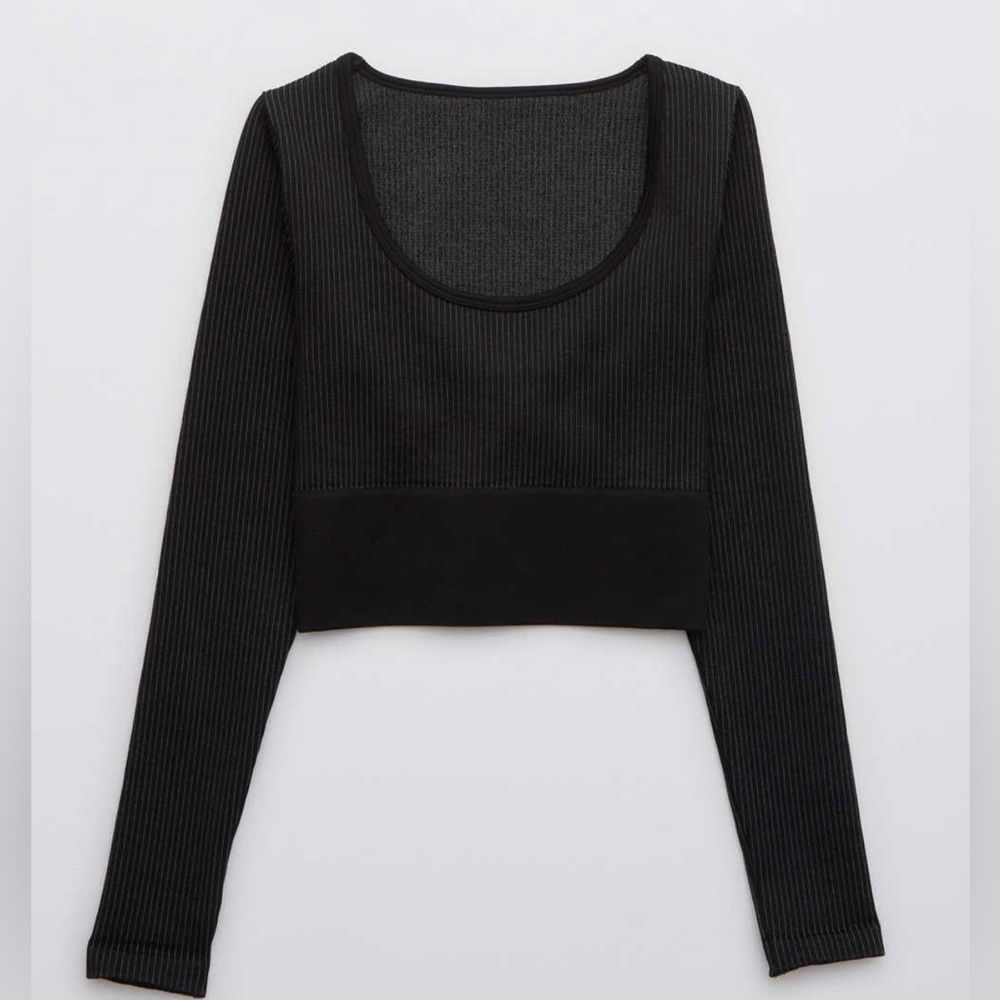Aerie OFFLINE Sidewalk Seamless Ribbed Long Sleeve Cropped T-Shirt Black